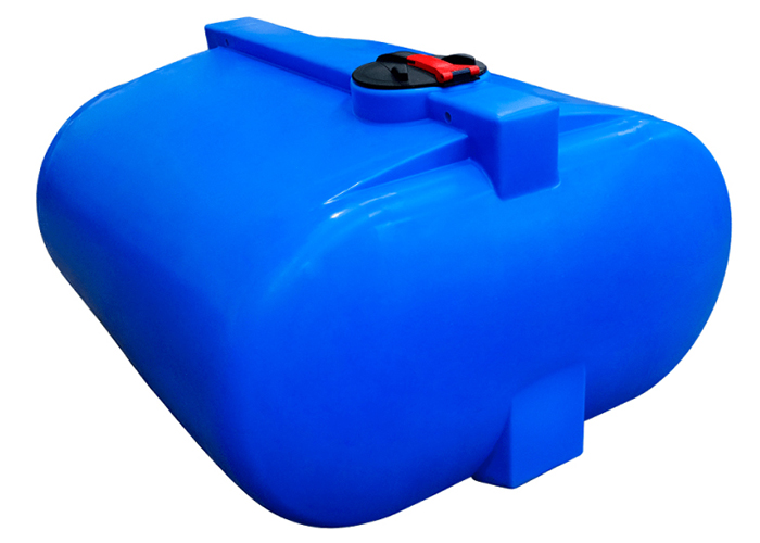 Прочная пластиковая емкость на 5000 литров с опорными лапами и дыхательным клапаном